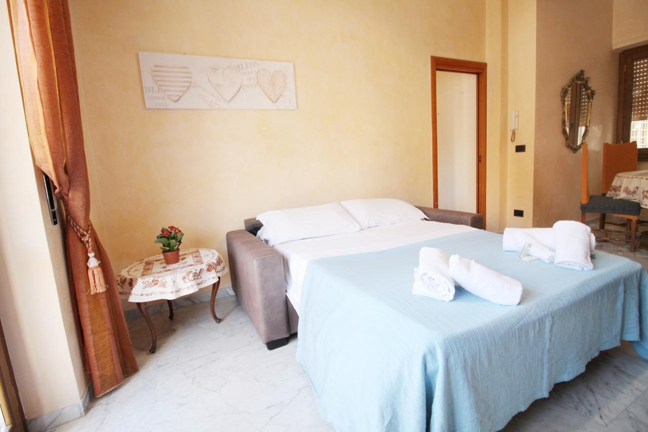 Monteverde Bright Apartment With Garage โรม ภายนอก รูปภาพ