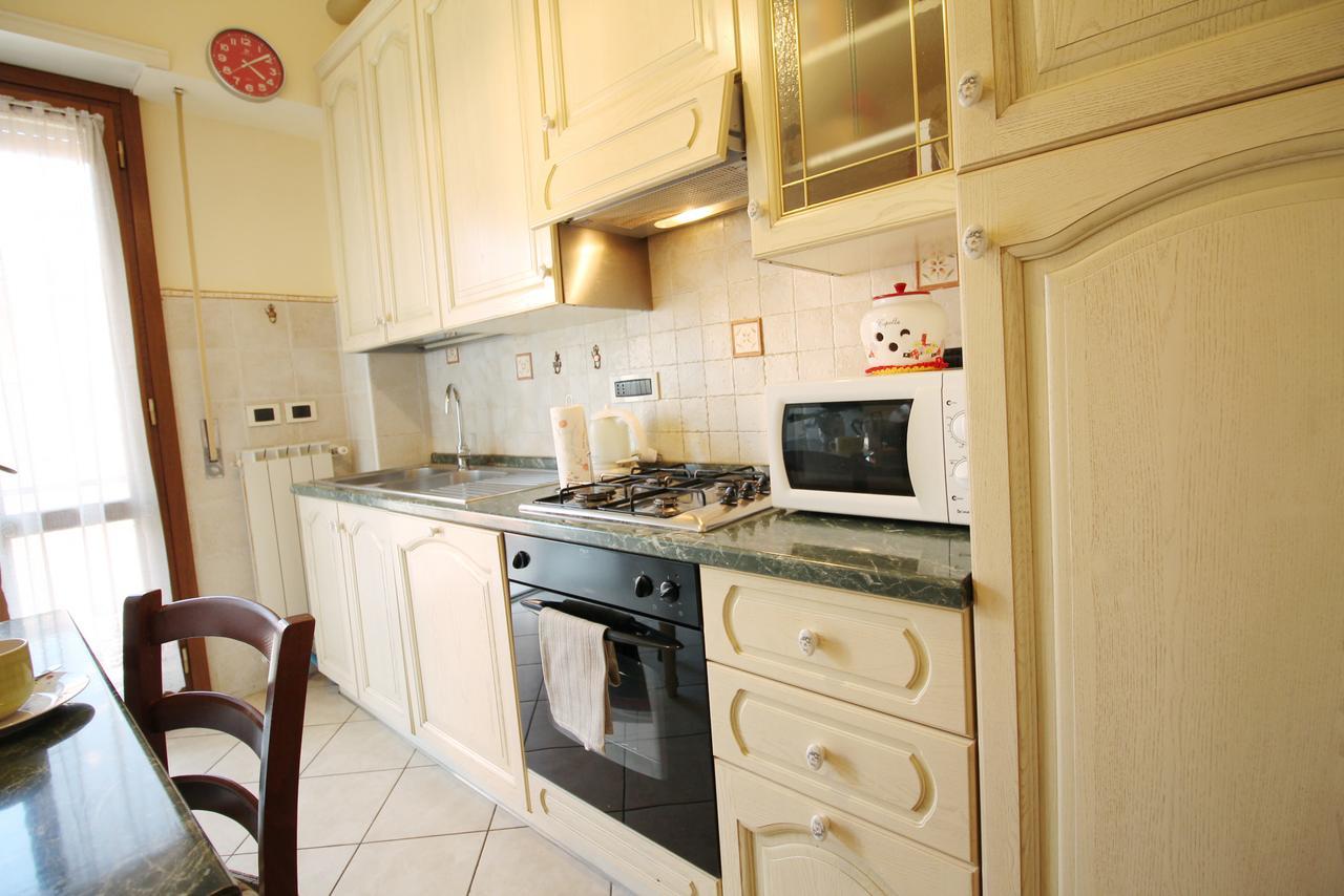 Monteverde Bright Apartment With Garage โรม ภายนอก รูปภาพ