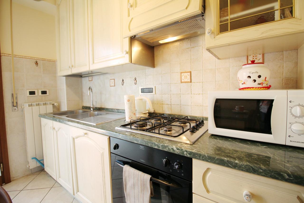 Monteverde Bright Apartment With Garage โรม ภายนอก รูปภาพ
